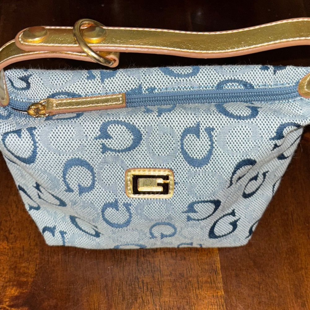 Guess Vintage Denim Shoulder Bag – Y2K – Like New – Classic Logo